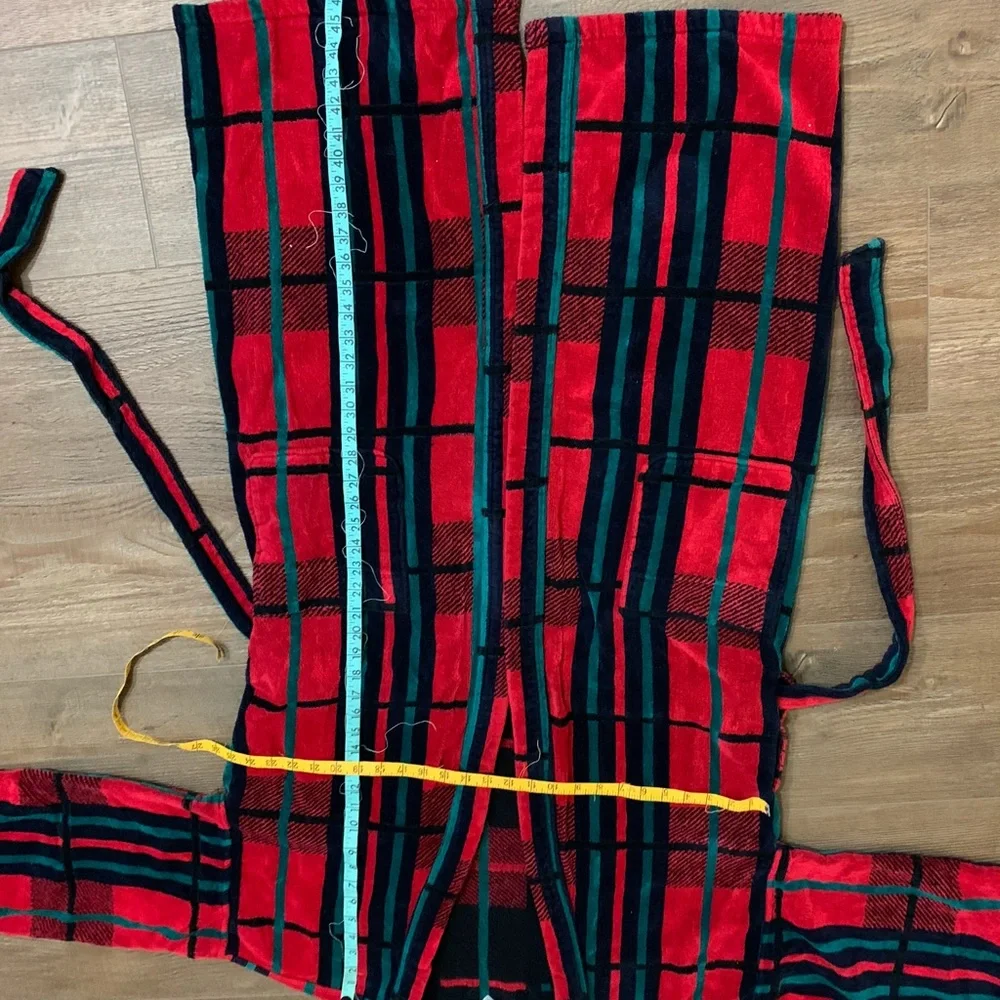 Robe - Picture 9 of 11